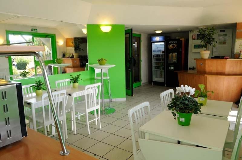 Lemon Hotel - Mery Sur Oise/Cergy Eksteriør bilde